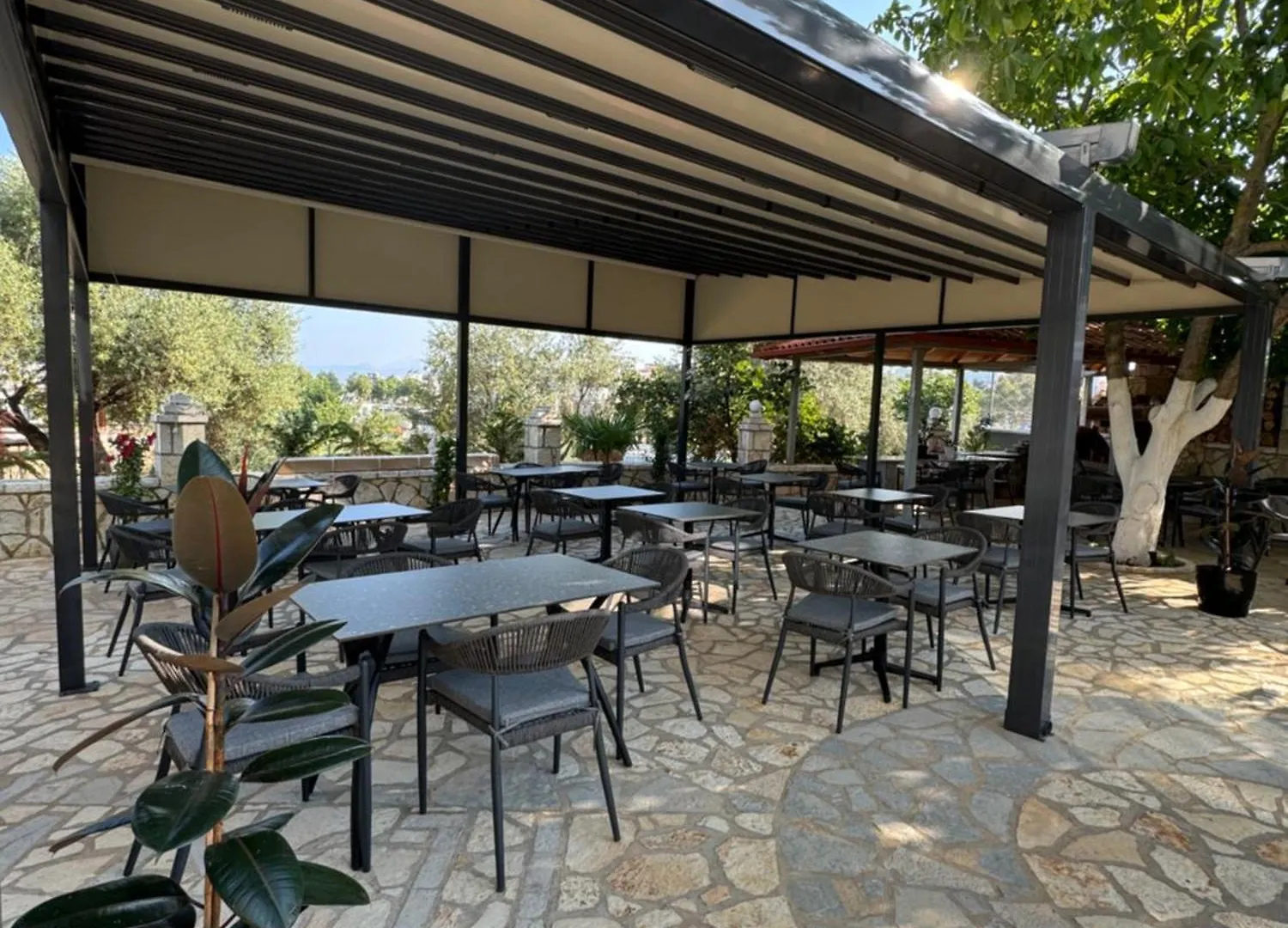 Belsar Hotel Ksamil